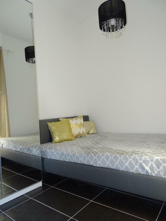 Appartement Dorothy 3 à Siófok Extérieur photo